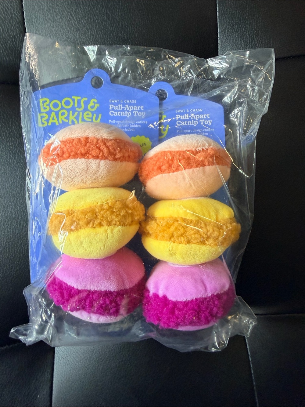 2 Pk Boots & Barkley Swat & Chase Pull-Apart Catnip Toy Macarons NIP 6 Total